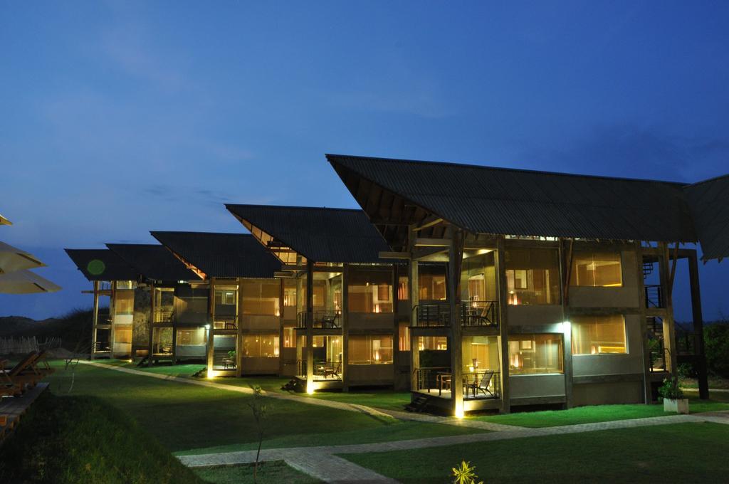 Laya Safari Resorts & Spa Yala Exterior photo