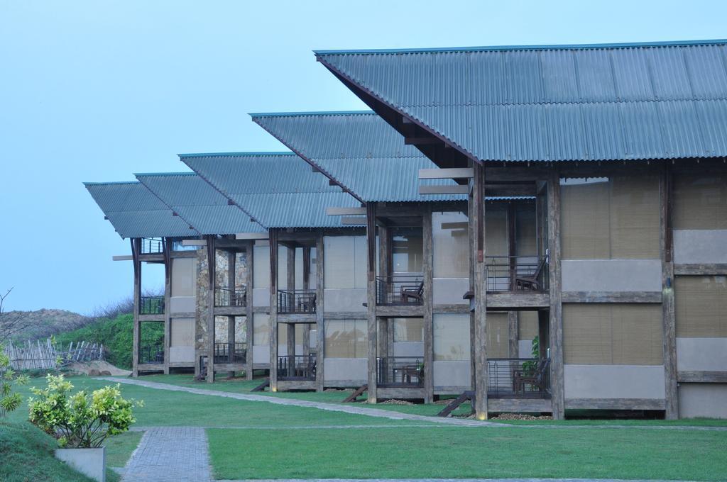 Laya Safari Resorts & Spa Yala Exterior photo