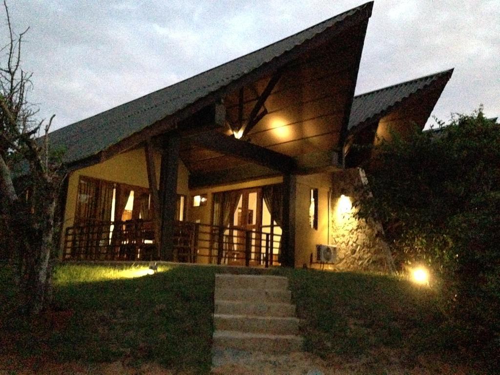Laya Safari Resorts & Spa Yala Exterior photo